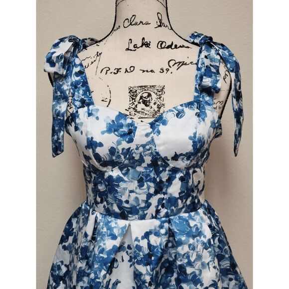NWT FASHION NOVA White Blue Floral Puffy Mini Dress On Straps SIZE S - Picture 7 of 17